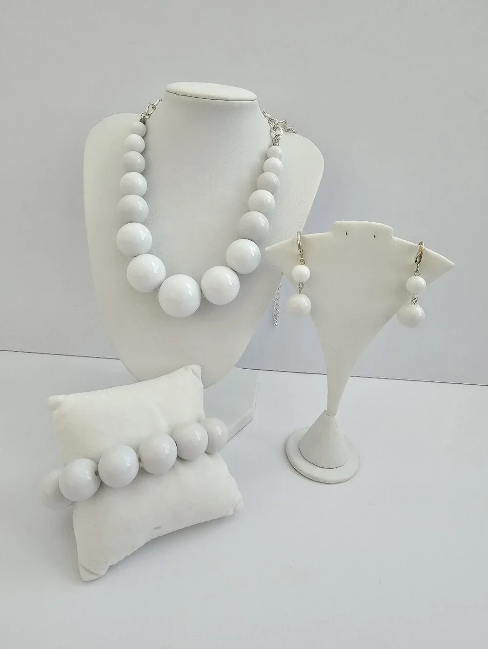 Opaque White Bead Statement Jewelry Set Necklace, Stretch Bracelet & Earrings